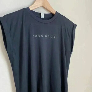Good To Be Boss Babe T-shirt Size Small